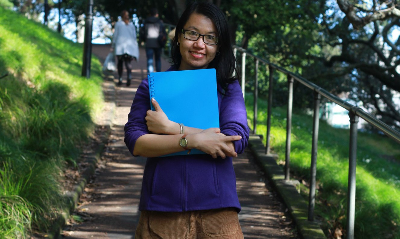 Cô gái từng trượt đến 9 lần chia sẻ về bí quyết "săn" học bổng du học